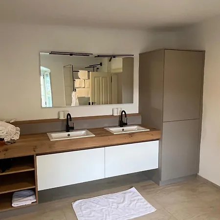 Donauhaus Apartament *