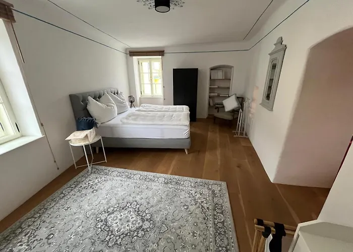 Donauhaus * Emmersdorf an der Donau